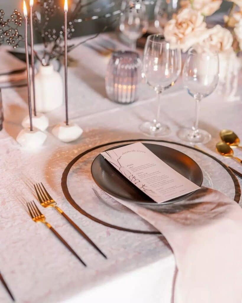 Tablescapes featuring black and gold elements